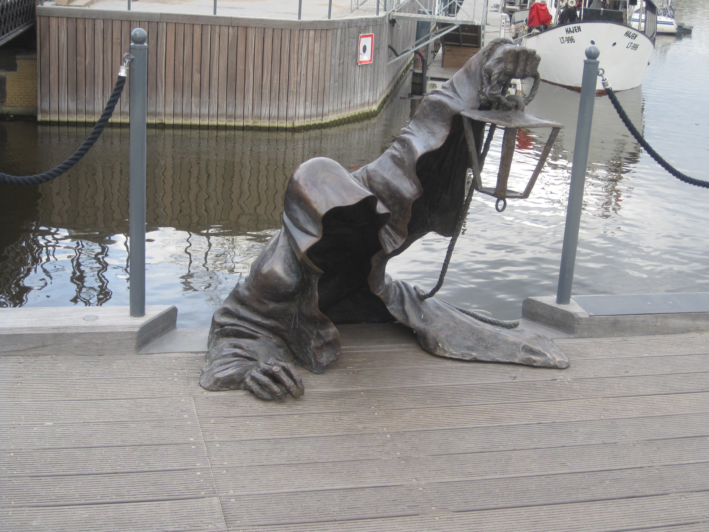 Klaipeda dementor statue