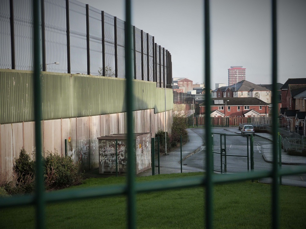 Guide to West Belfast: Peace Walls