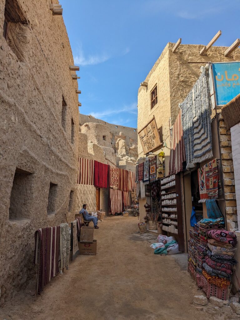 Shali fortress shops