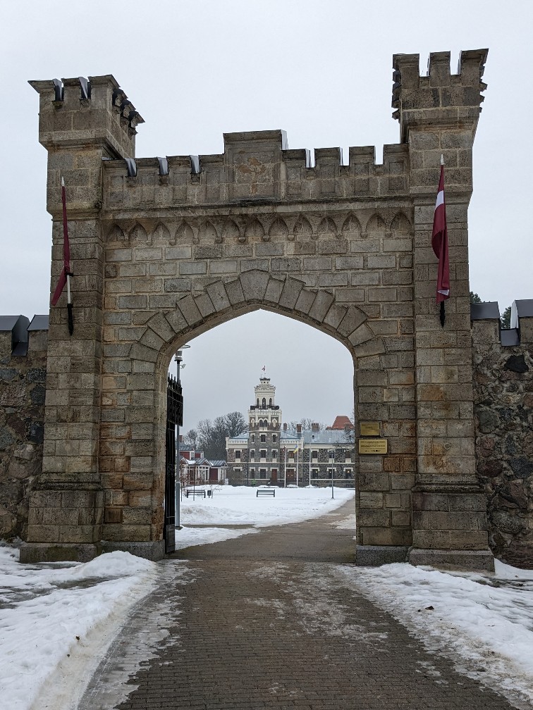 Visiting Gaujas National Park in winter - Sigulda castle entrance