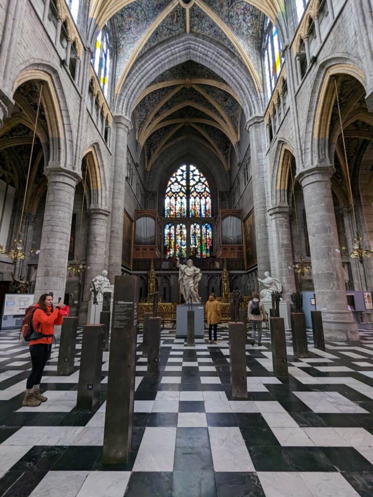 Liege cathedral inside